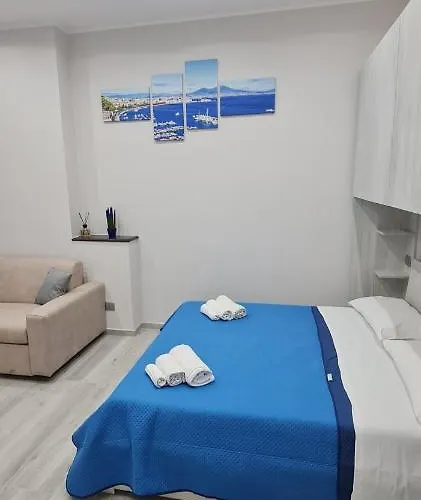 Punto House * Nápoles